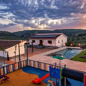 Casa rural La De Alba - En, Montefrío